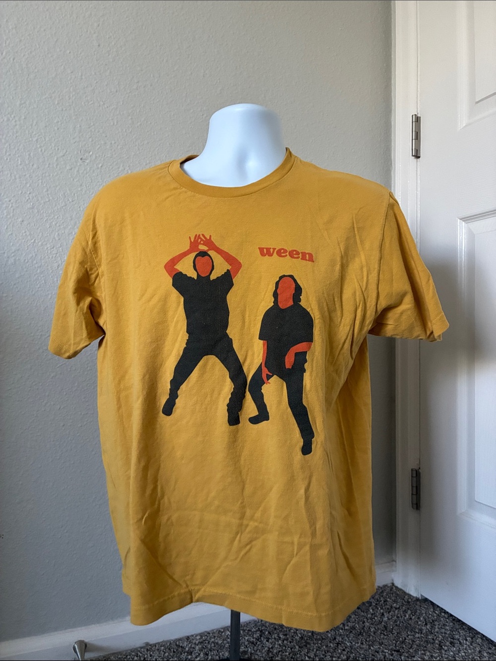 Ween Short Sleeve Graphic 2021 Concert Tee Mustard Yellow Large Band Collectible